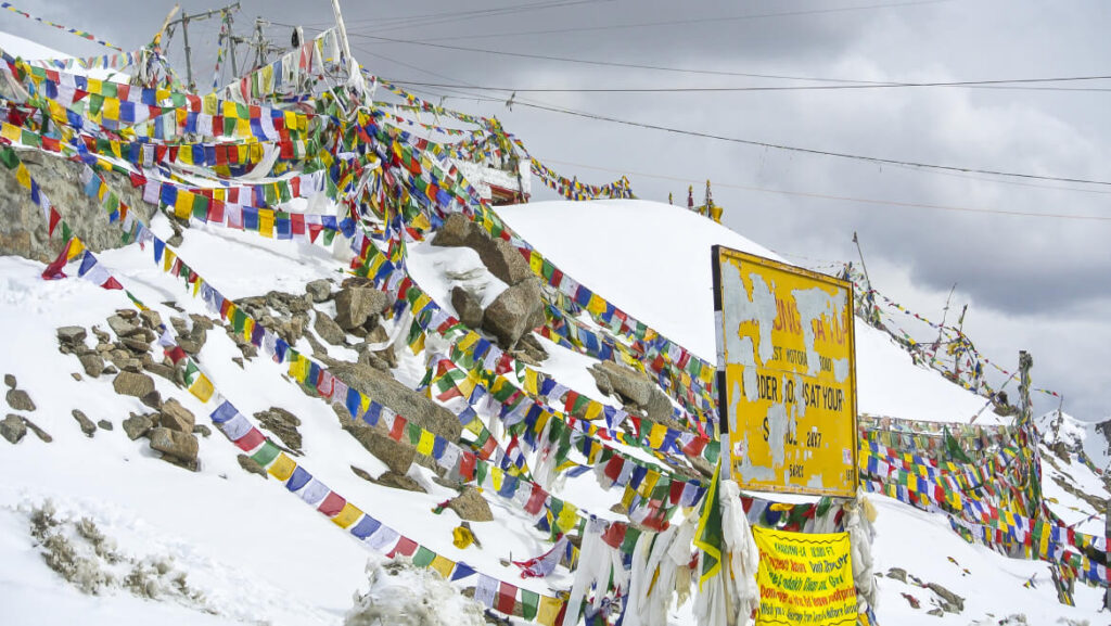 khardung-la-pass-ladakh